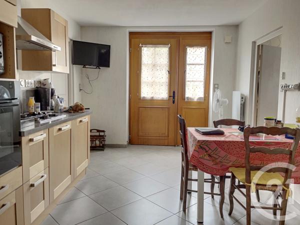 Maison à vendre  8 pièces - 242 m2 CRAS SUR REYSSOUZE - 01