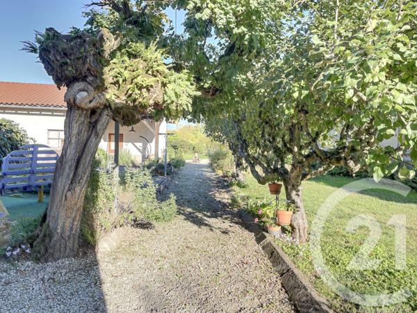 Maison à vendre  8 pièces - 242 m2 CRAS SUR REYSSOUZE - 01