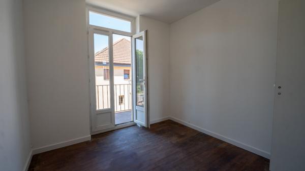 T3 avec grenier aménageable en Duplex - Centre de Collonges-sous-Salève