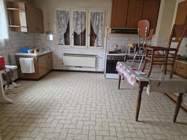 Ensemble immobilier : 2 MAISONS à vendre proche VITTEL (88) avec GARAGE et ATELIER - TERRAIN :+ 1700 m2