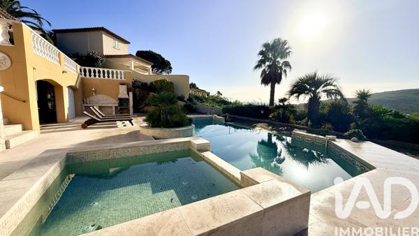 Maison à vendre 6 pièces 177 m² Roquebrune-sur-Argens