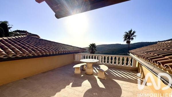 Maison à vendre 6 pièces 177 m² Roquebrune-sur-Argens
