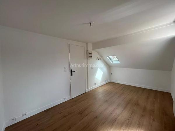 Location                                                      Appartement
                        
                     2 pièces                      30 m2                     à Montlhéry