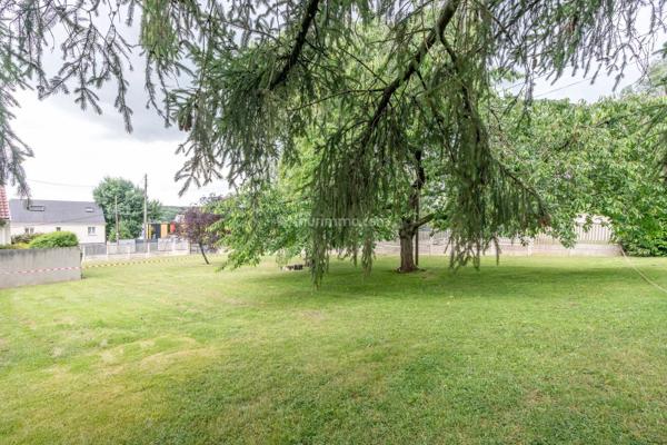 Vente                                                      Terrain
                        
                                         403 m2                     à Dampmart