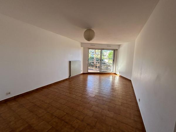 EXCLUSIVITE appartement T3 avec terrasse PIGONNET