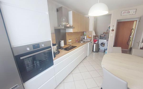 Appartement à vendre    3 pièces • 72,90 m2 Joué-lès-Tours