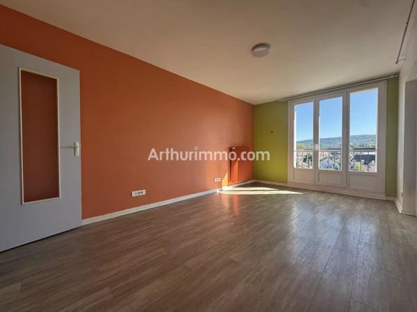 Location Appartement 4 pièces 69 m2 à Lons-le-Saunier