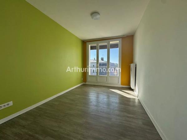 Location Appartement 4 pièces 69 m2 à Lons-le-Saunier