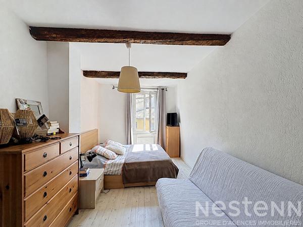 Maison de village  de 102 m² , 3 chambres  avec cave, remise et  buanderie sur Saint-Maximin-La-Sainte-Baume