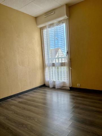 Appartement à OUTREAU, 62230 - 5 pièces 86m²