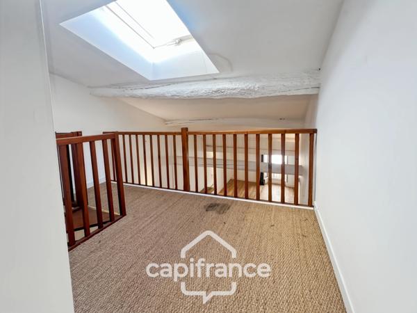 Appartement à vendre 3 pièces HYERES (83), Duplex rénové de 66,55m2, Rue Massillon.