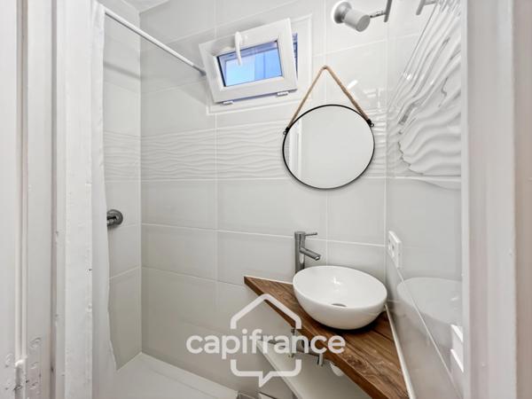 Appartement à vendre 3 pièces HYERES (83), Duplex rénové de 66,55m2, Rue Massillon.