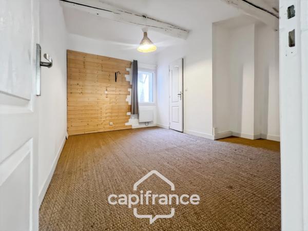 Appartement à vendre 3 pièces HYERES (83), Duplex rénové de 66,55m2, Rue Massillon.