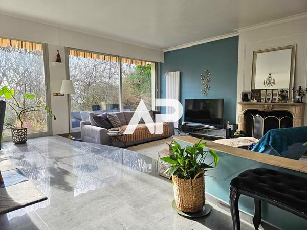 Maison Soisy Sous Montmorency 8 pièce(s) 272 m2 €928 000 ** - Référence 1439