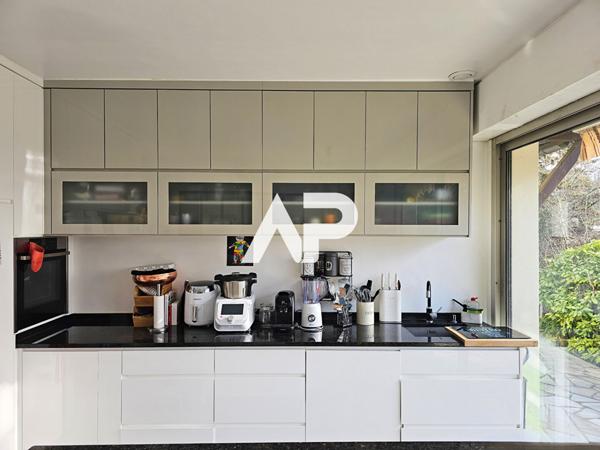 Maison Soisy Sous Montmorency 8 pièce(s) 272 m2 €928 000 ** - Référence 1439