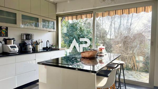 Maison Soisy Sous Montmorency 8 pièce(s) 272 m2 €928 000 ** - Référence 1439