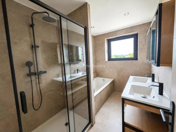Vente                                                      Appartement
                        
                     5 pièces                      112 m2                     à Ingersheim