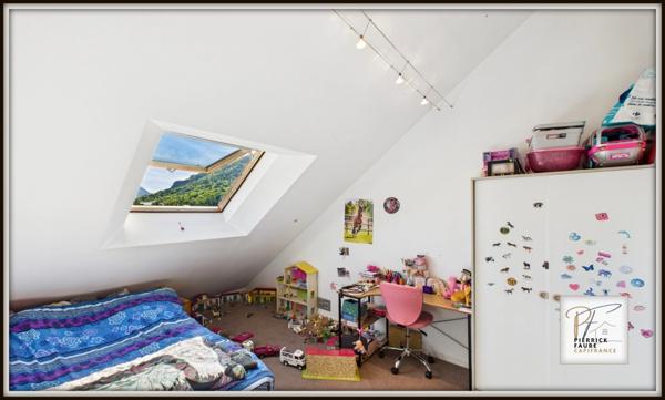 Appartement Duplex 4 chambres avec extérieur 250m² garage cave et cuisine d'été