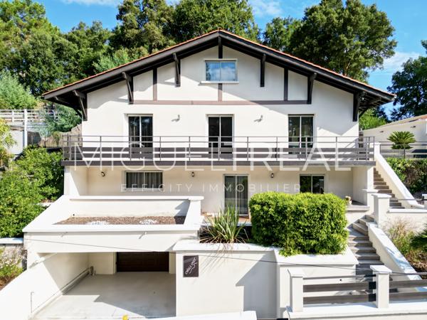 Maison 8 pièces - 214 m² Bien prestige