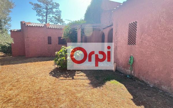 Maison à vendre    6 pièces •  Porto-Vecchio