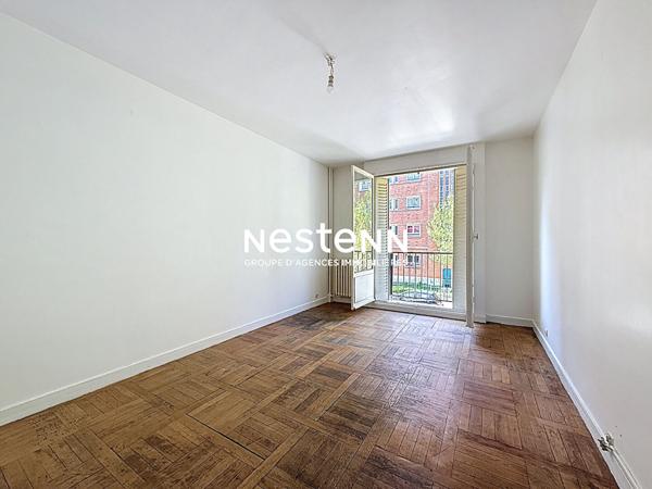 Appartement Paris 2 pièces avec balcon, calme, lumineux, proche commerces et métro Paris 17e