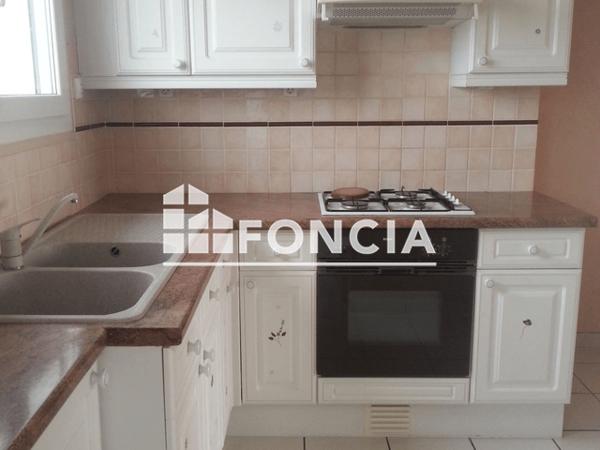 Location Appartement 3 pièces 66.36 m² - 3E ETAGE Niort 79000