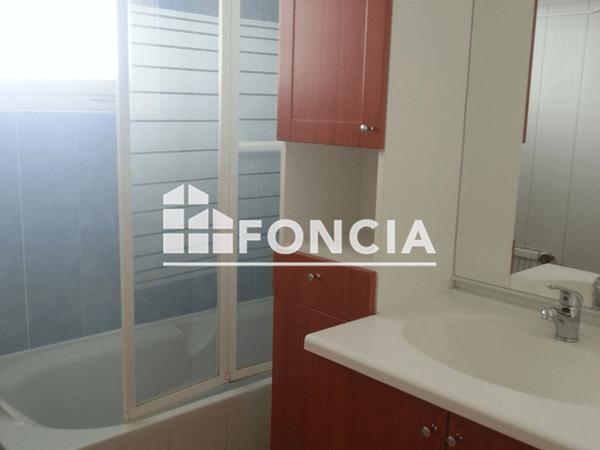 Location Appartement 3 pièces 66.36 m² - 3E ETAGE Niort 79000