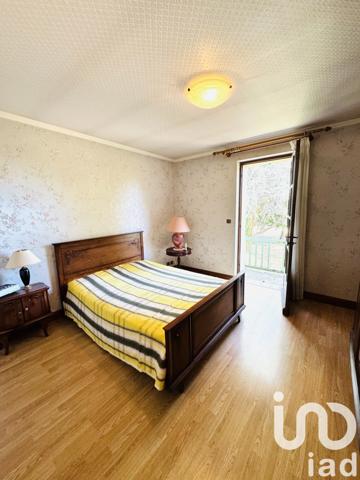 Maison à vendre 10 pièces 214 m² Puy-l'Évêque