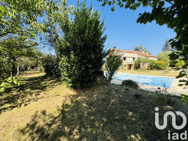 Maison à vendre 10 pièces 214 m² Puy-l'Évêque