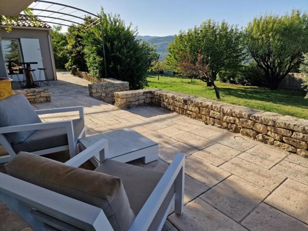 Propriete VILLA avec PISCINE et PARC vendre 8 pièces APT (84)