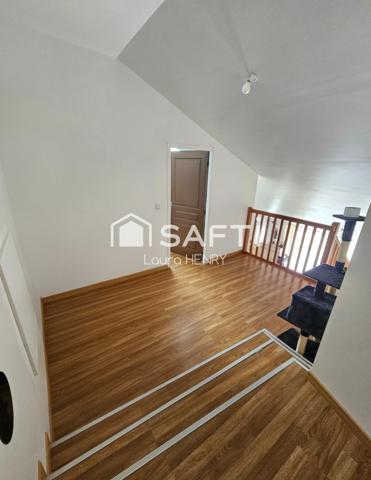 Appartement en duplex rénové de 3 chambres avec balcon et jardinet