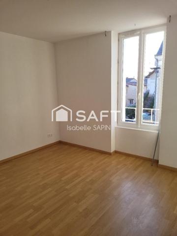 Jolie maison de ville rénovée avec goût, sur 2 niveaux