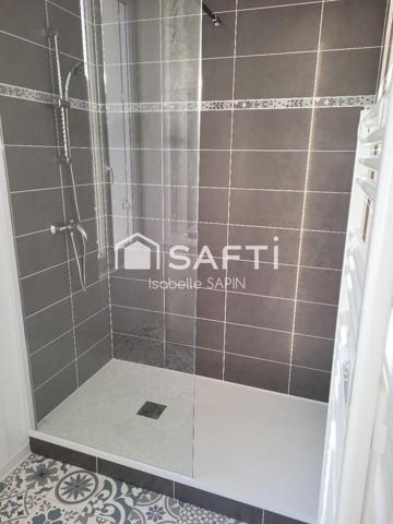 Jolie maison de ville rénovée avec goût, sur 2 niveaux