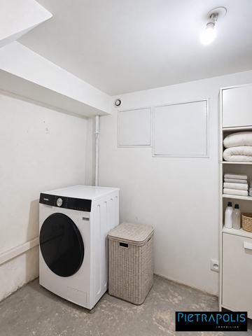Appartement atypique de 100 m² au sol avec terrasse – Jusqu’à 2 chambres