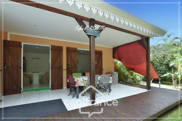 Les Trois-Îlets – Plage à pied - T3 de plain-pied - piscine – 83m2 au sol – Terrain 237m2 (972) - A vendre