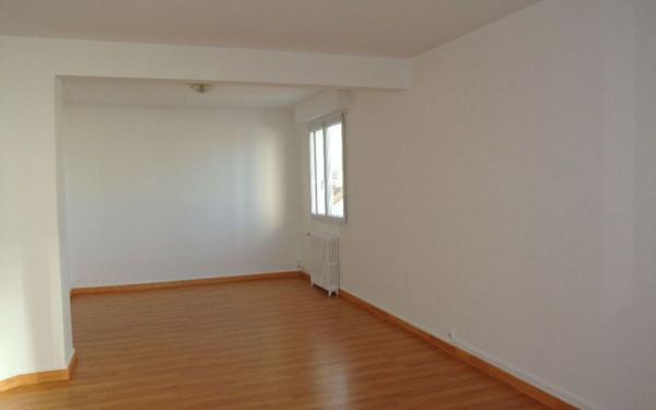 Appartement à louer    2 pièces • 65,45 m2 Montluçon