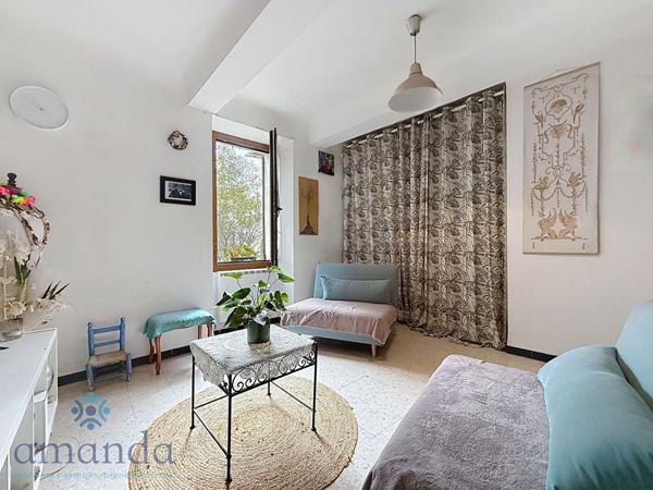 Charmante maison de village, 100m2 habitables, 3 chambres et un bureau