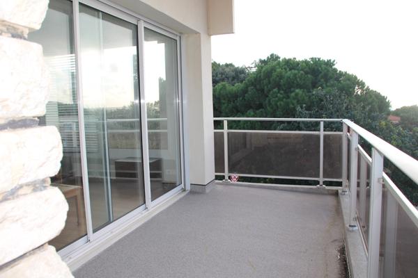 Bel appartement vue mer, plage de Vallières