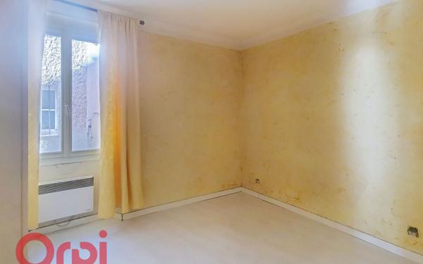 Appartement à vendre    2 pièces • 50 m2 Ollioules