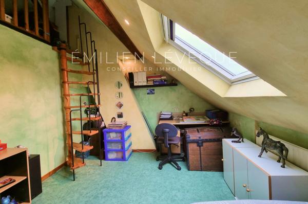 Maison à vendre 106 m2 avec 4 chambres à RONCHIN (59)