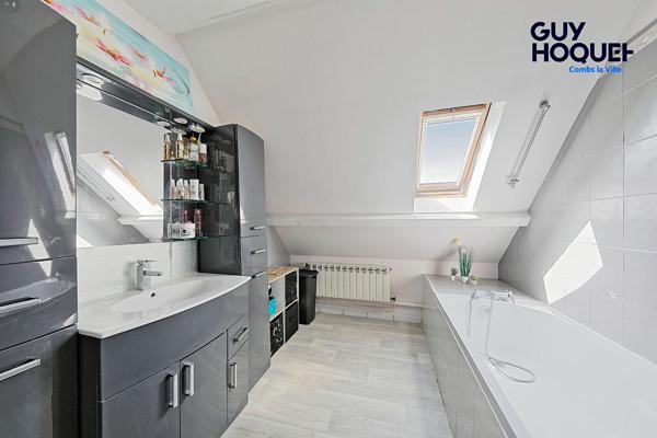 Maison 7 pièces avec une suite parentale de plain-pied