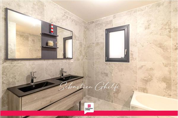 belle maison de plain-pied à pieds des commerces-3 chambres- garage