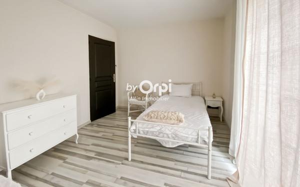 Maison à vendre    6 pièces • 166 m2 Saint-Victor