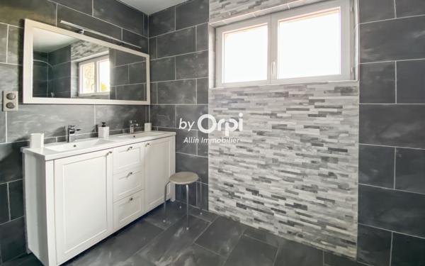 Maison à vendre    6 pièces • 166 m2 Saint-Victor