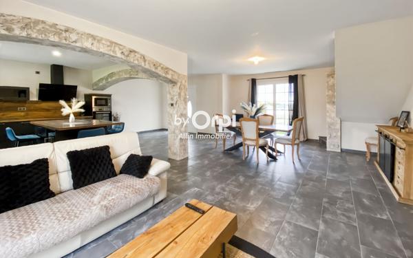 Maison à vendre    6 pièces • 166 m2 Saint-Victor