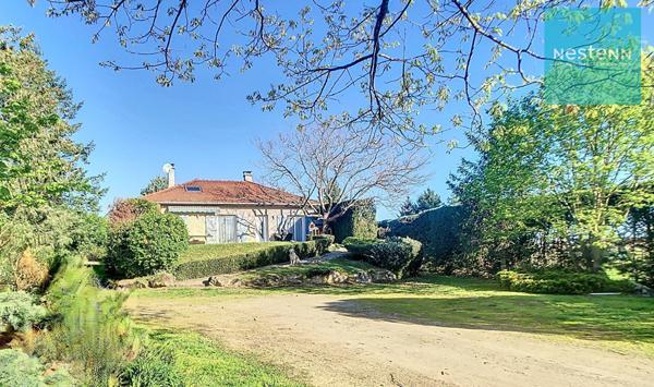 Maison familiale à SAINTE AGATHE LA BOUTERESSE - 163 m² habitables environ - 5 chambres -