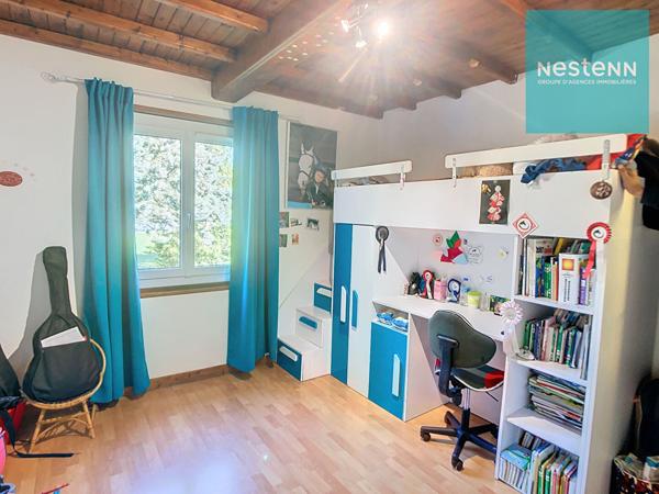 Maison familiale à SAINTE AGATHE LA BOUTERESSE - 163 m² habitables environ - 5 chambres -