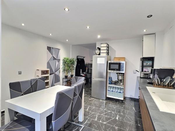 A vendre maison de type 5 avec terrasse et jardin à Marseille 13013 - PALAMA