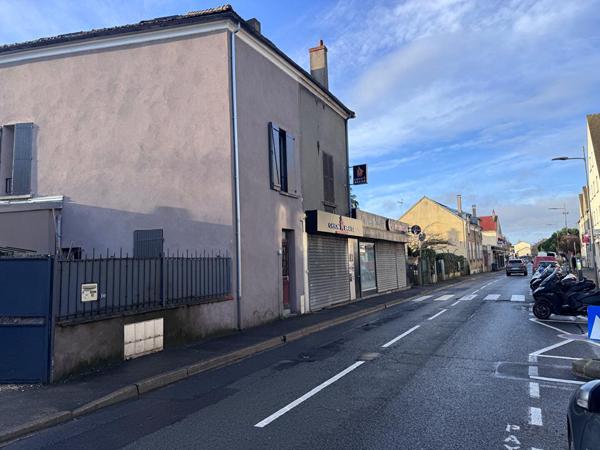 Local commercial Conflans Sainte Honorine 4 pièce(s)