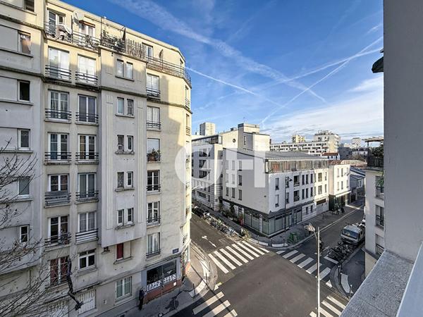Appartement Paris 3 pièce(s) 56.43 m2